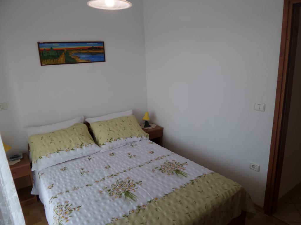Apartmani Lina Umag Exteriör bild