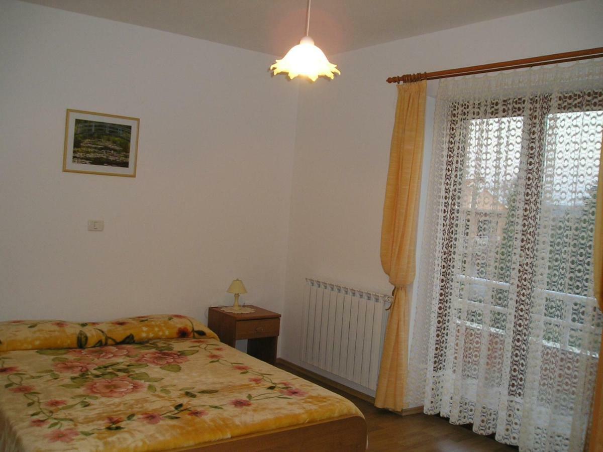 Apartmani Lina Umag Exteriör bild